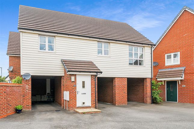 Thumbnail Flat for sale in Newton Avenue, Aylesbury