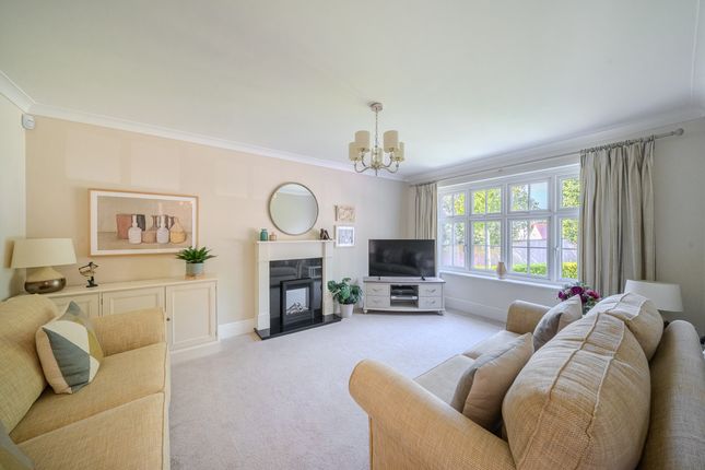 16, Archers Hall Place, Lydney photo 4