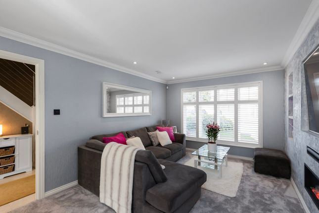 Detached house for sale in 28 Gogarloch Bank, South Gyle, Edinburgh