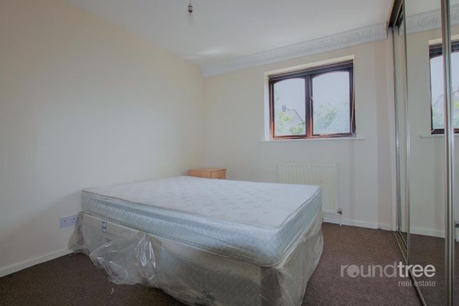 49, Wheatley Close, Hendon photo 5