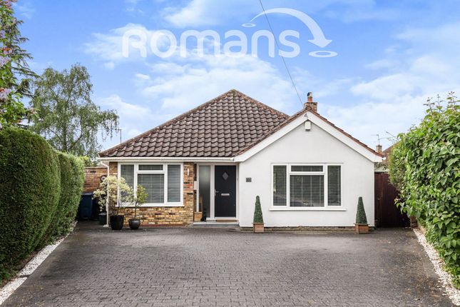 Thumbnail Bungalow to rent in Kings Close, Chalfont St. Giles