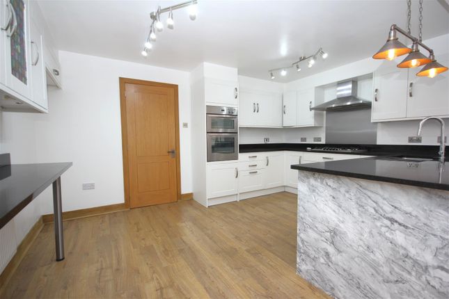 15, John Bunyan Close, Whiteley photo 4