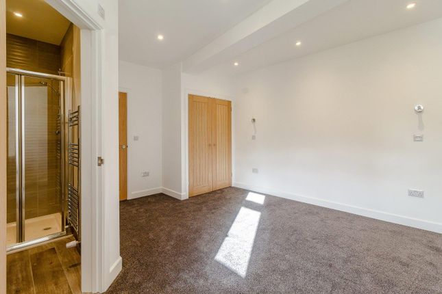 12b, Lower Road, Rickmansworth photo 3