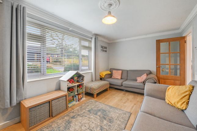 16 Norah Lane, Higham, Kent photo 5