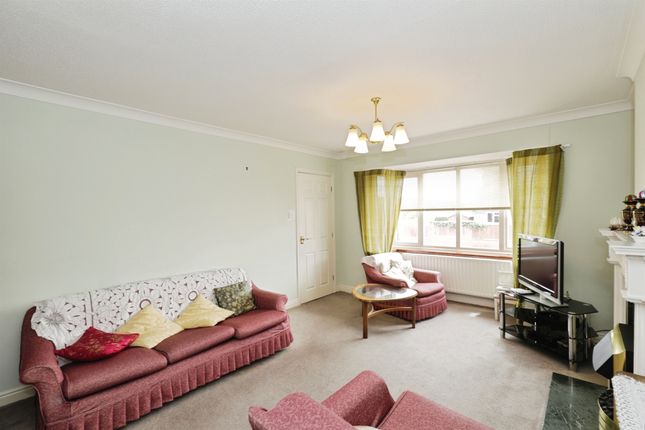21, The Spinney, Leeds photo 4