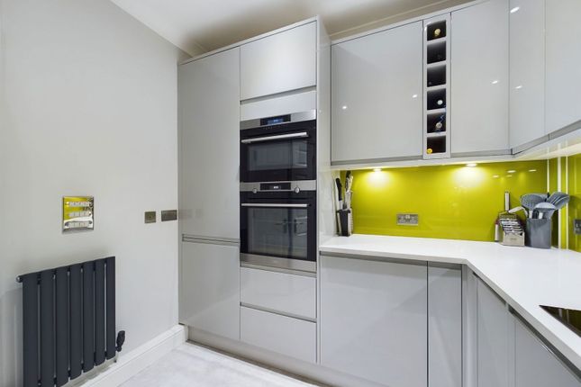 17 Kinver Mount,, Comber Grove, Nr Stourbridge photo 4