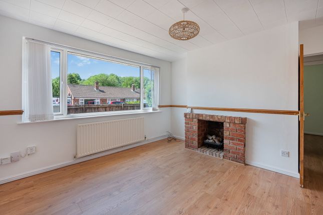7, Bridge End Grove, Grantham photo 2