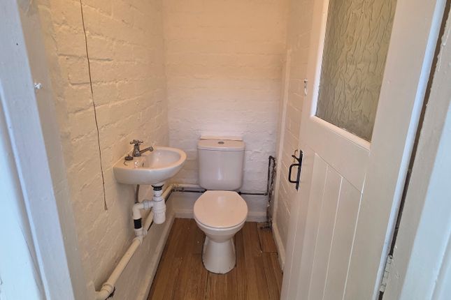 53, Chesterfield Road, North Wingfield photo 2