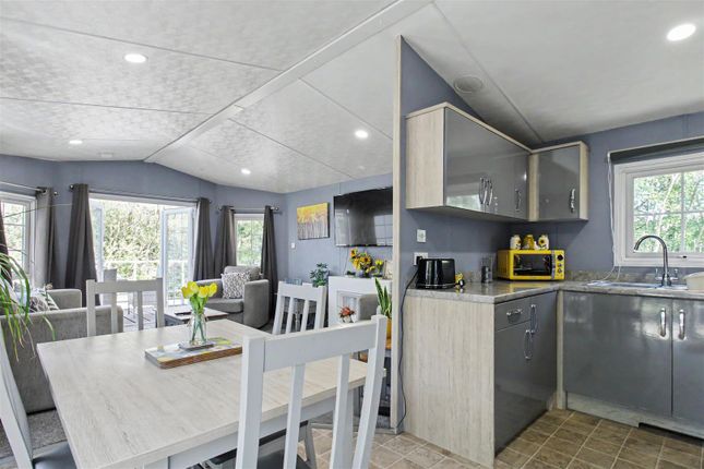 110, Common Road, Pentney photo 4
