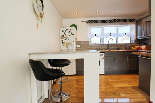 8, Prestatyn Road, Cardiff photo 4