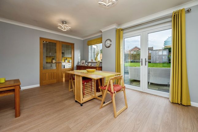 10, Jackson Close, Tipton photo 4