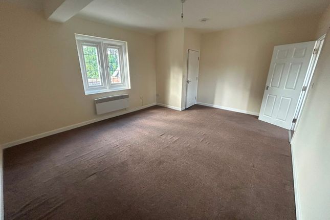 70, Oxley Moor Road, Wolverhampton photo 4