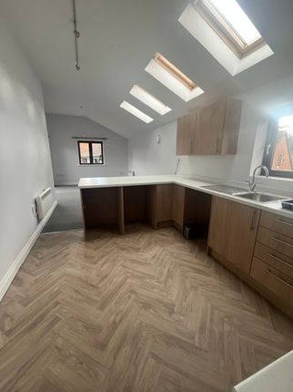 6 Tavern Court, Stowmarket photo 4