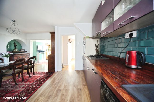 Heywood Drive, Luton photo 4