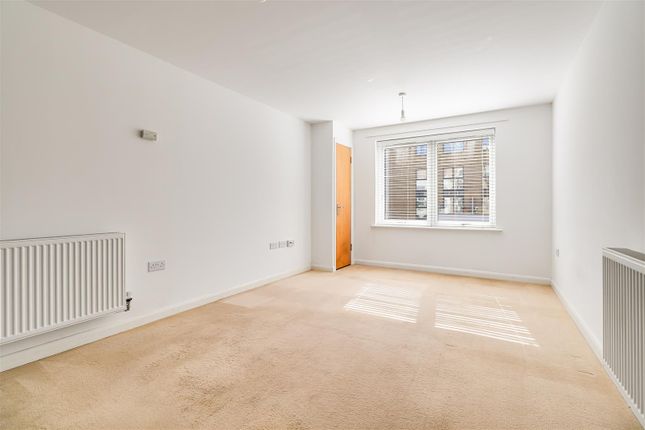 86 Pym Court, Cromwell Road, Cambridge photo 2