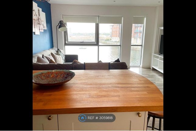 Apartment, William Jessop Way, Liverpool photo 3