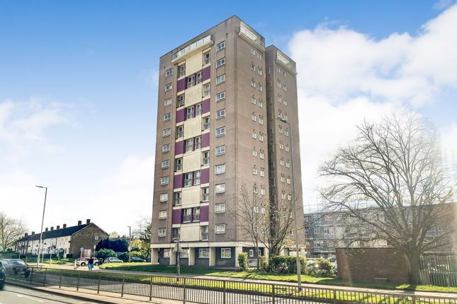 Thumbnail Flat for sale in Flat 31 Edmunds Tower, Harlow, Essex