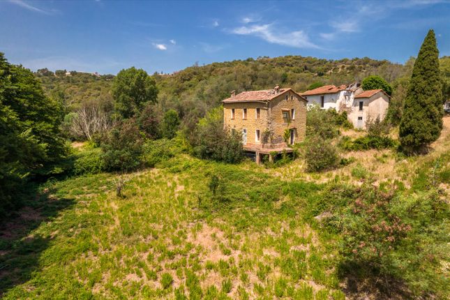 Property for sale in Fréjus, Var, Provence-Alpes-Côte d`Azur, France