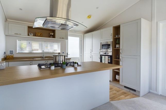 Dunley Luxury Lodges, The Orchard, Dunley, Stourport-On-Severn photo 3