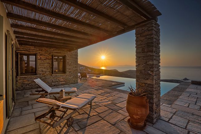 Villa for sale in Terra Petra, Kea (Ioulis), Kea - Kythnos, South Aegean, Greece
