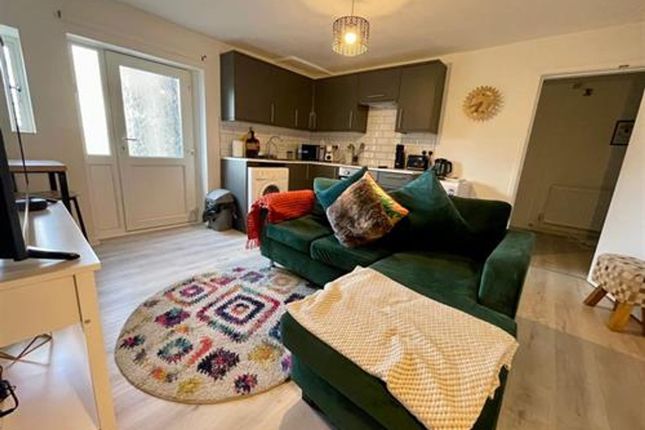 62c York Place, Gwent photo 2