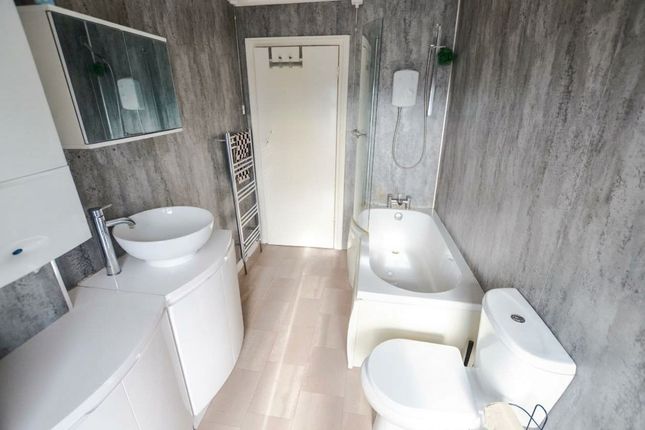 25 Ravenstone Road, Coalville photo 4
