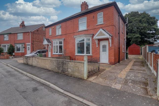 Thumbnail Semi-detached house to rent in Powells Crescent, Scunthorpe