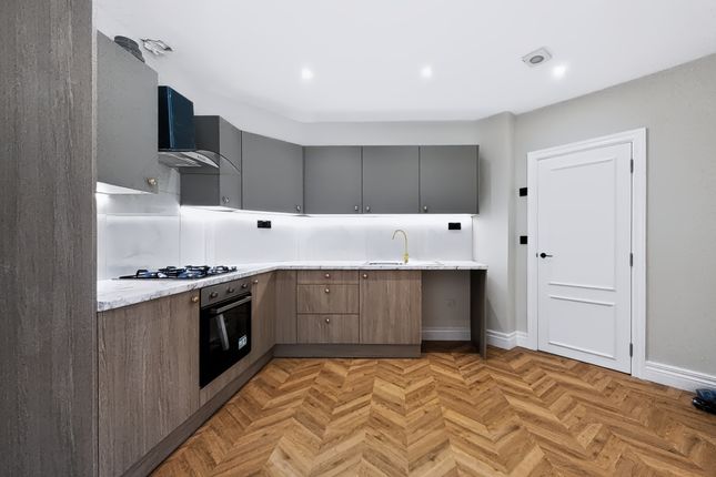 4, Fenton Road, London photo 3