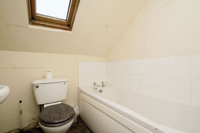 Bungalow for sale in Huntingdon Road, Leicester