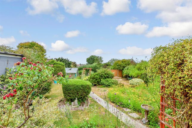 13, London Road, Waterlooville photo 2