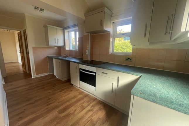 28 Sharpe Road, Grantham photo 3