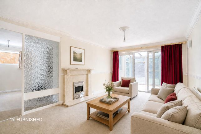 19, Ryecroft Avenue, York photo 2