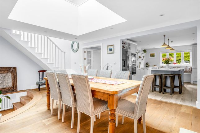3 Devey Way, Goldings, Hertford photo 4