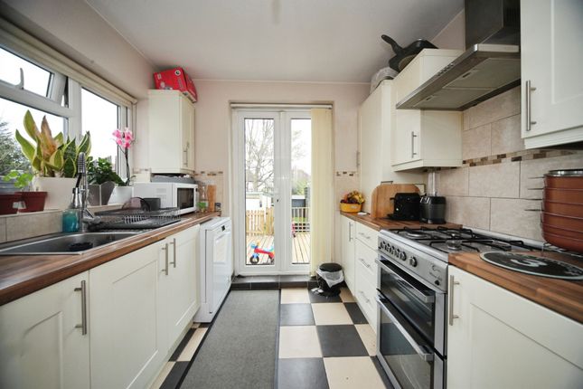 100, Third Avenue, Luton photo 3