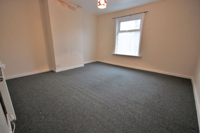 13 Chapel Street, Wigan photo 5