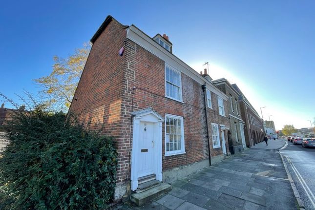 Office to let in Court Chambers, 9-10 Broad Street, Canterbury, Kent