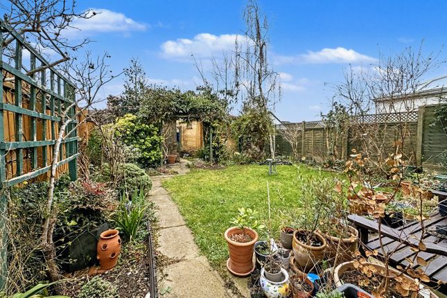 40, Winchester Close, Stowmarket photo 4