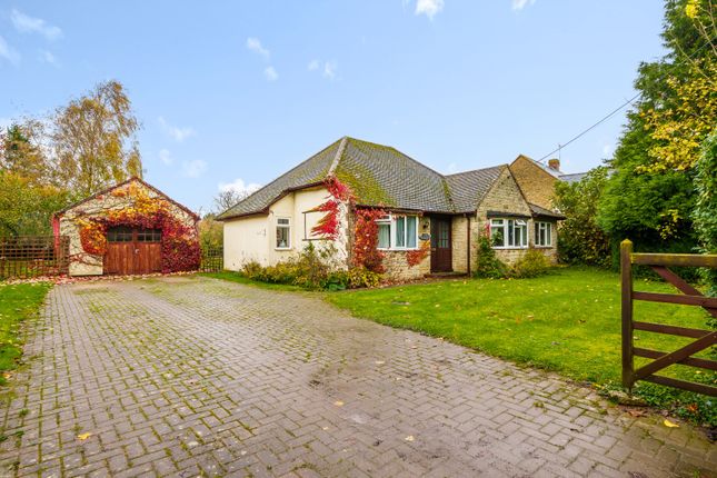 Thumbnail Bungalow for sale in Mixbury, Brackley