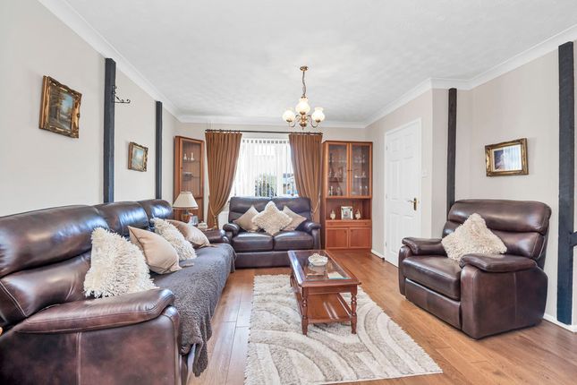 61, Scarlin Road, Bury St. Edmunds photo 2