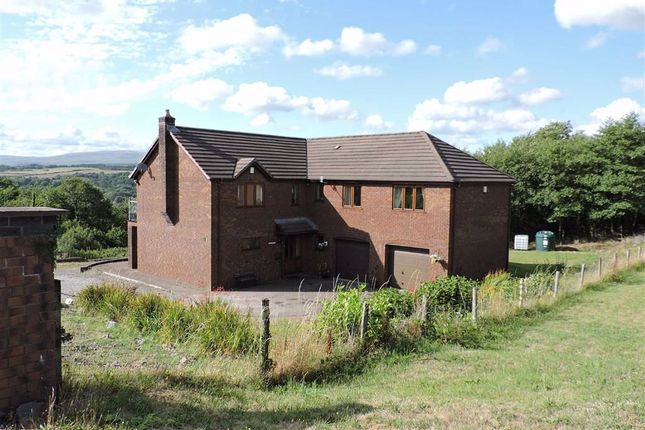 Neath Road Ystradgynlais Swansea Sa9 4 Bedroom Detached House For