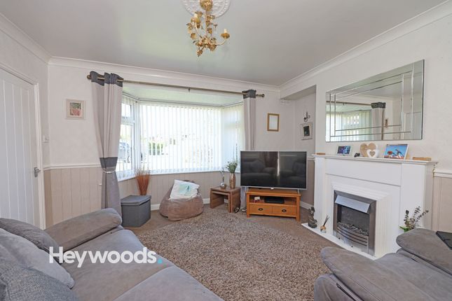 48 Poolfield Avenue, Newcastle photo 2