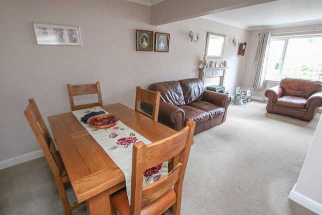 98, Brook Way, Doncaster photo 4