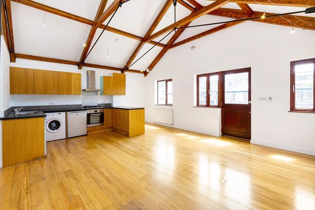 Thumbnail Flat for sale in Coate Street, Bethnal Green