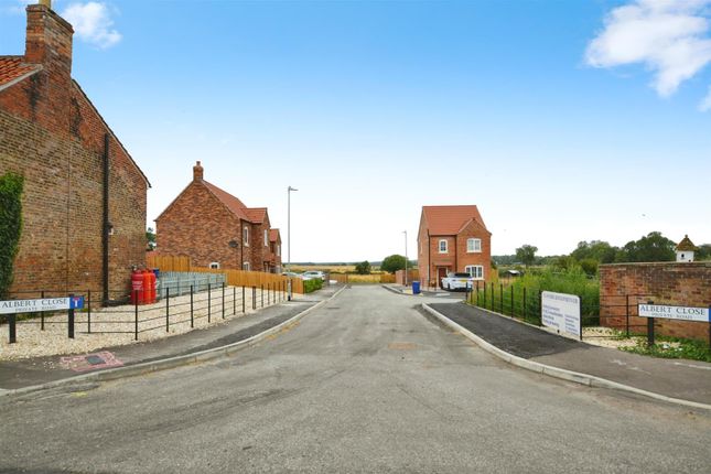 Thumbnail Detached house for sale in Laughton View, Blyton, Gainsborough