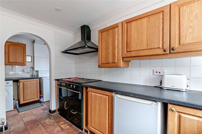 6, Harewood Drive, Thatcham photo 4