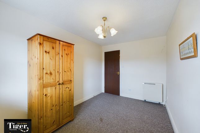 Flat to rent in Parbold Close, Mowbray Drive, Blackpool