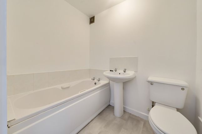 5, Glencoyne Court, BRISTOL photo 3