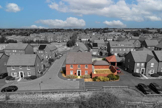 15, Johnson Close, Wigston photo 2