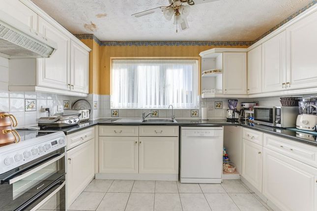 16, Peregrine Road, Waltham Abbey photo 3