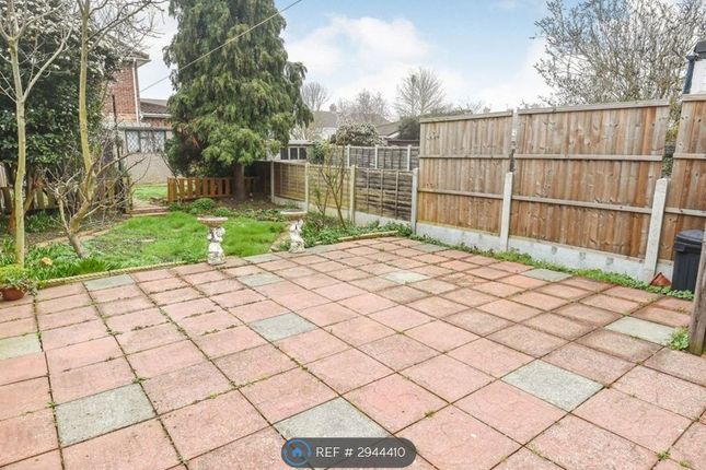 Elm Park Avenue, Hornchurch photo 4